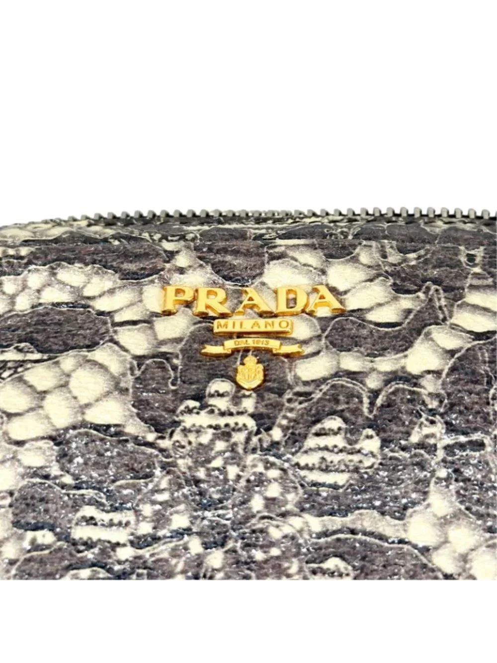 Prada 22 cm